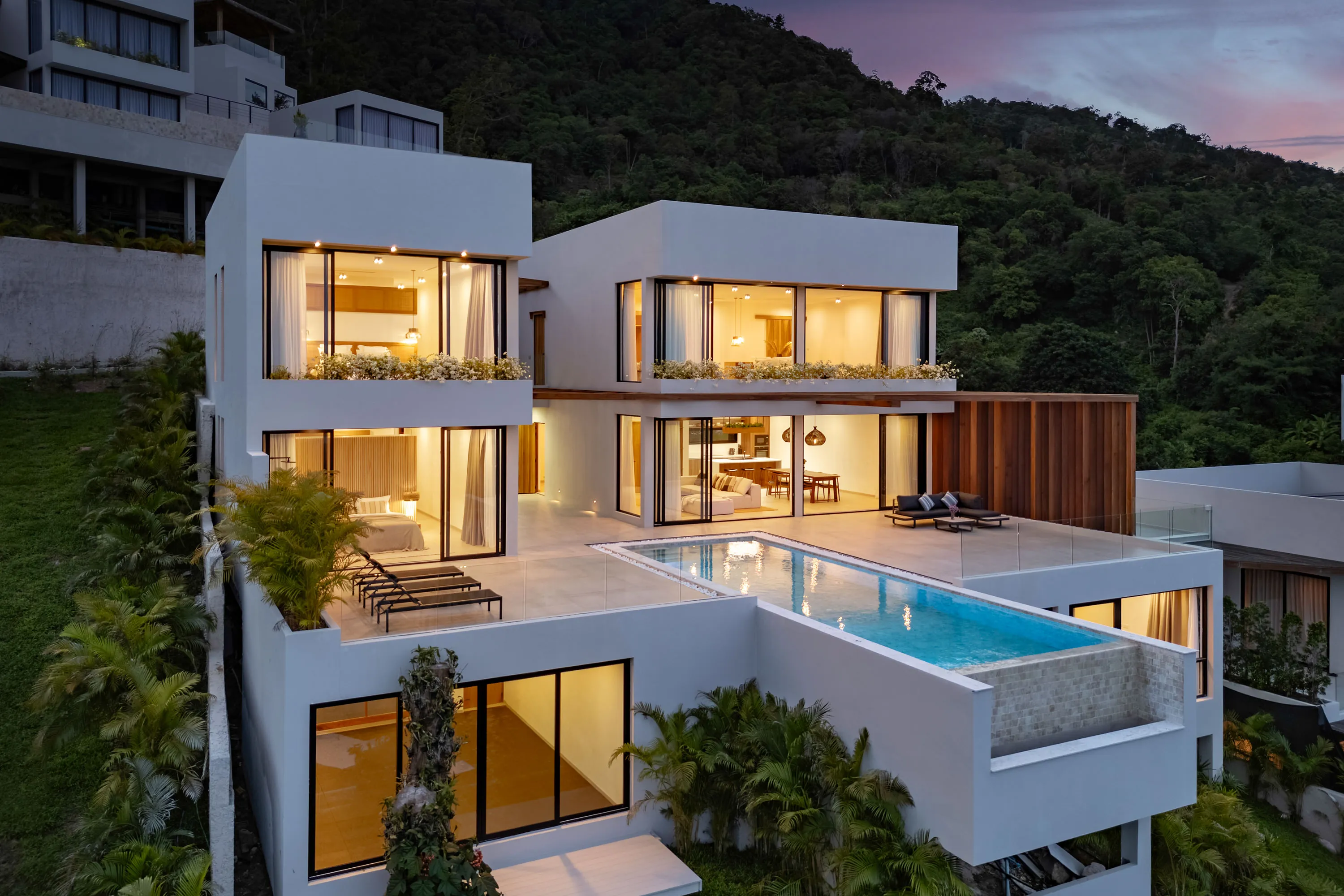 ISTANI Villa 375