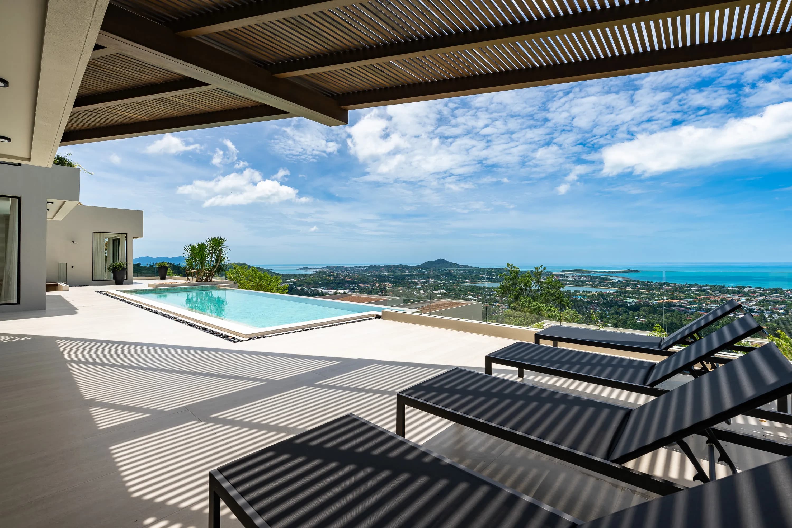 12.5m Infinity Pool